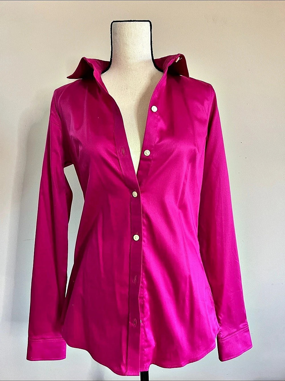 💖🌸🌺Banana Republic Button Down Shirt in Pink